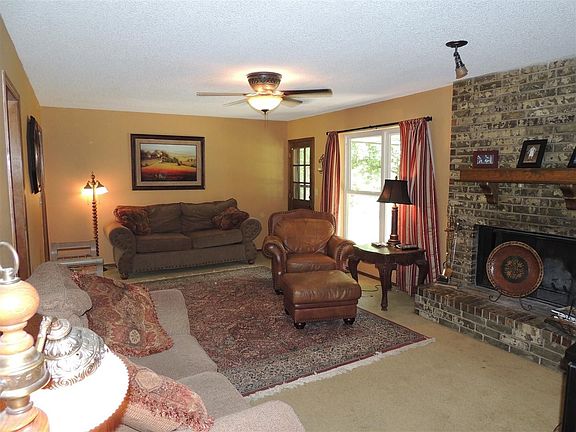 LIVING ROOM ALSO FEATURES A 