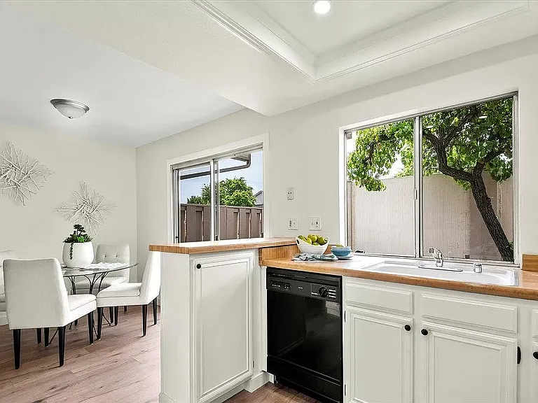 20604 Mapletree Pl — Photo 7