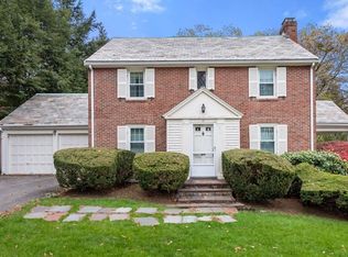 17 Upwey Rd, Wellesley, MA 02481