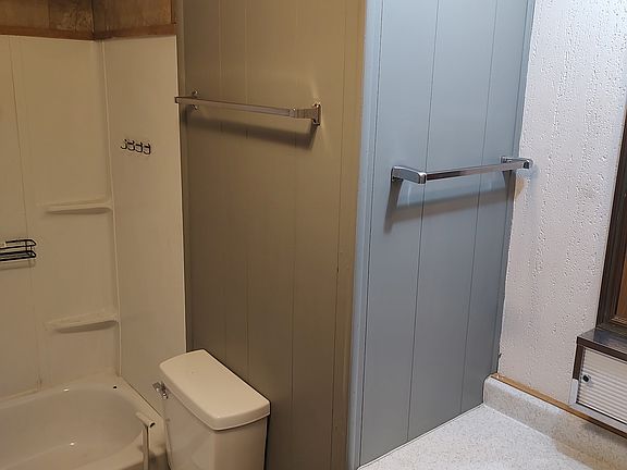 4th image of 750 Montague Ave #10