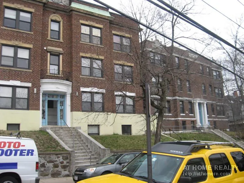 3 bed, 2.0 bath, $2,950 — Photo 4