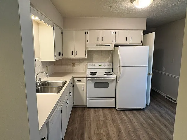 2 bed, $1,375 — Photo 3