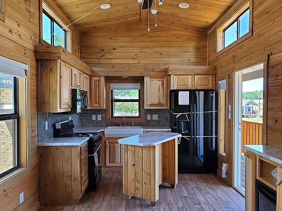 4th image of 150 Bielss Ln #24