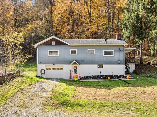 55112 Colerain Pike, Martins Ferry, OH 43935