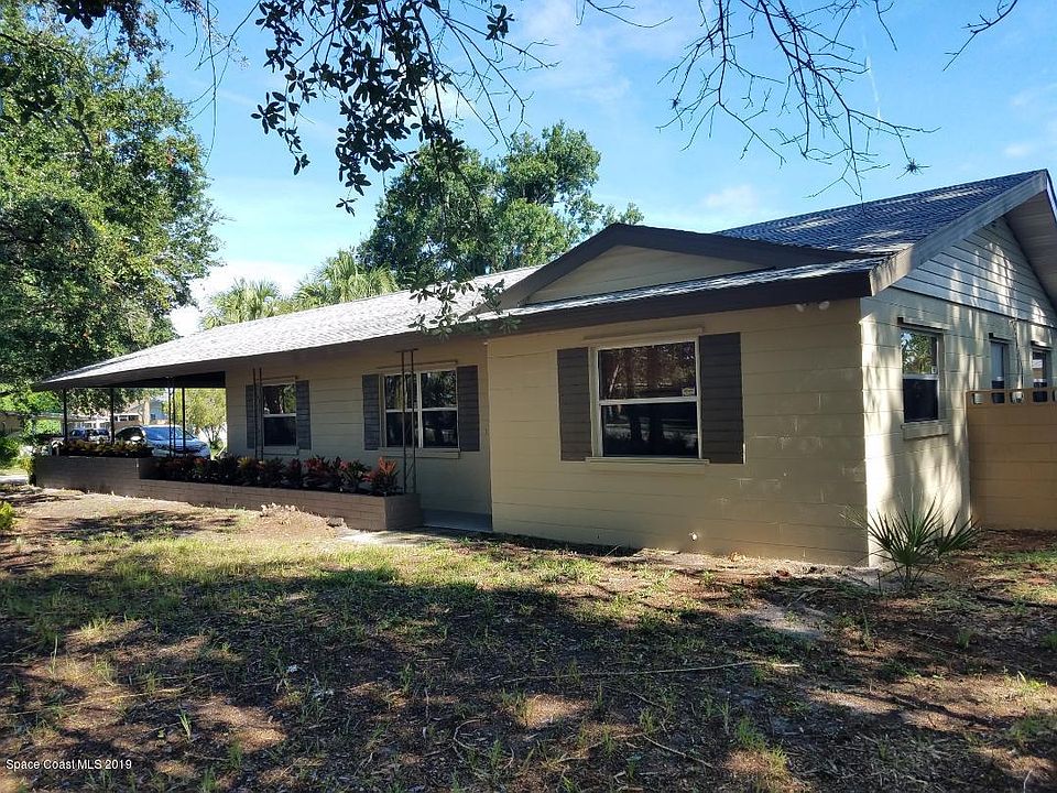 1st image of 1425 Hillcrest Dr