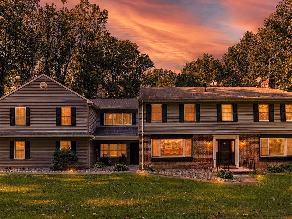 1st image of 34 Glen Alpine Rd