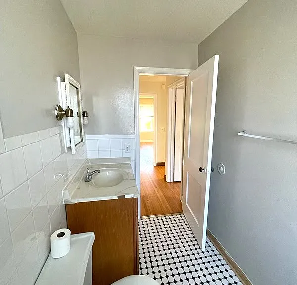 3124 Logan Ave N #2 — Photo 5