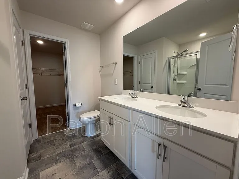138 Marathon Ln — Photo 16