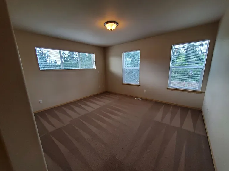 15524 87th Ave E — Photo 11