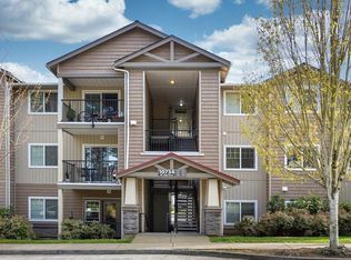 10734 NE Holly St #202, Hillsboro, OR 97006