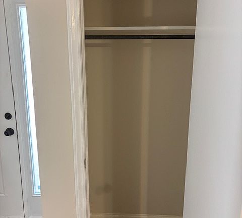 5th image of 1214 Ash Cir