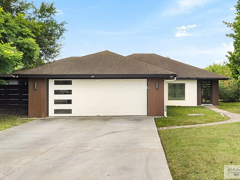 28 Red Bay Cir — Photo 17