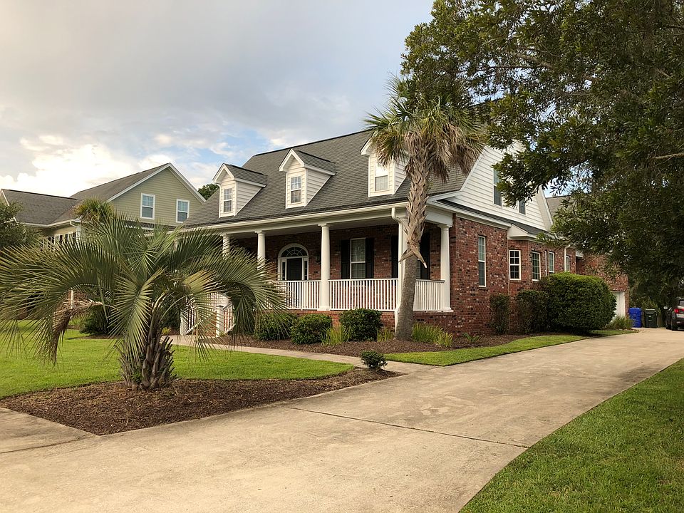 2nd image of 376 Meadow Breeze Ln