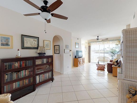 3rd image of 253 Sunrise Cay APT 104