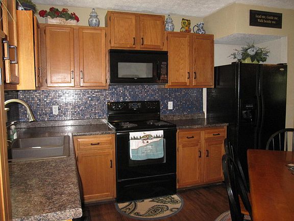 5th image of 519 Bob White Dr