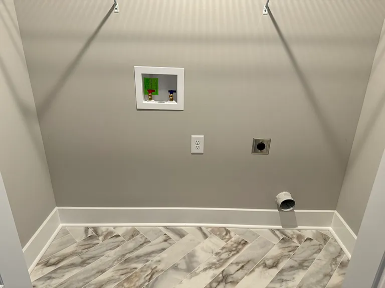 201 Jonathan Wade Cir — Photo 11