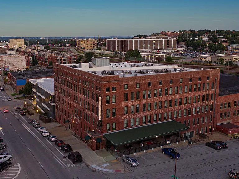 L15 Lofts — Photo 11