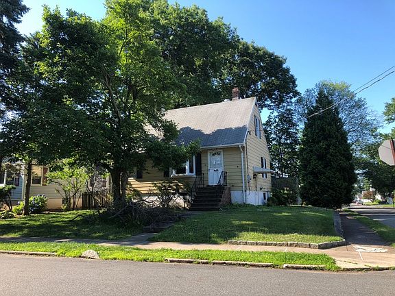 5th image of 38 Bergen Ave