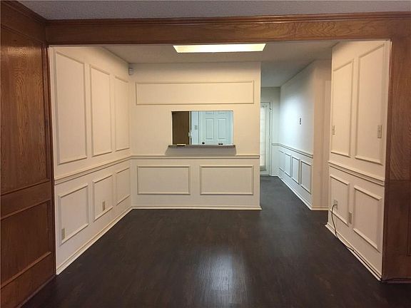 5th image of 820 Summit Dr