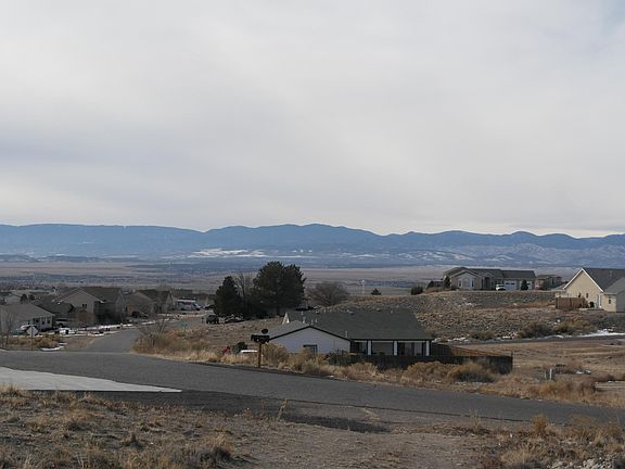 2nd image of 215 W Harmony Dr #215