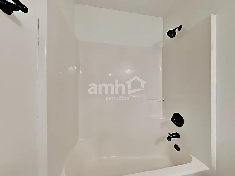 826 Durham Ct — Photo 18