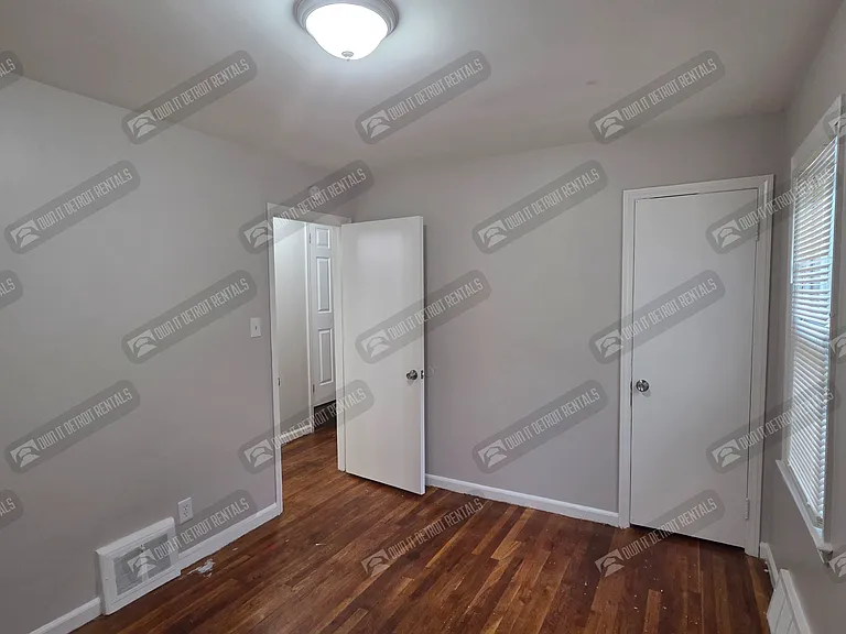 6444 Westwood St — Photo 11