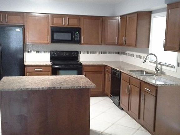 2nd image of 1622 Martinsville Ct