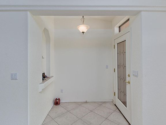 5th image of 2741 Jamaica Blvd S