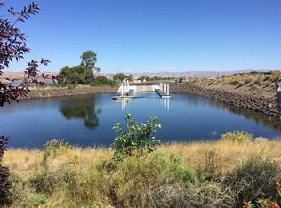 416 Autumn Loop SW, Mattawa, WA 99349