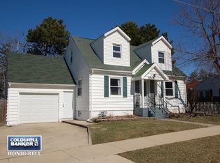 550 E 3rd St, Lockport, IL 60441