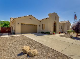 3023 E Warbler Rd, Gilbert, AZ 85297