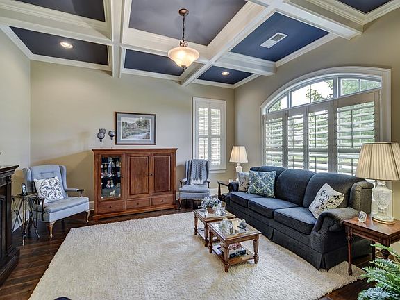 5th image of 1688 Noah Ln