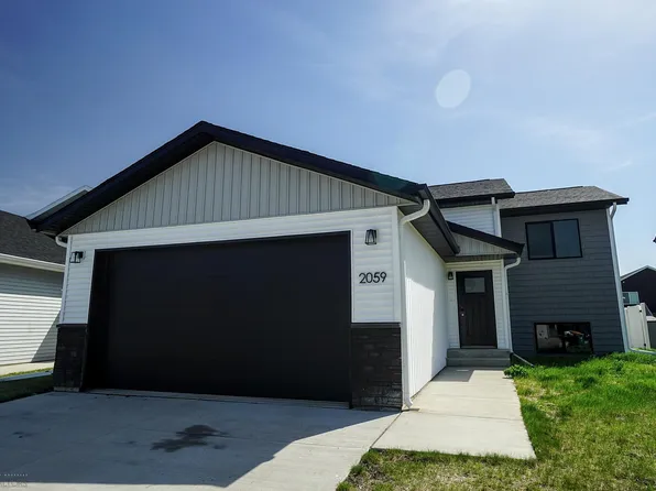 2059 11th St W, West Fargo, ND 58078