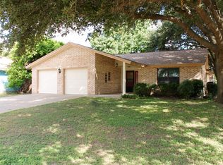 1788 Bluebonnet Ln, Kingsland, TX 78639