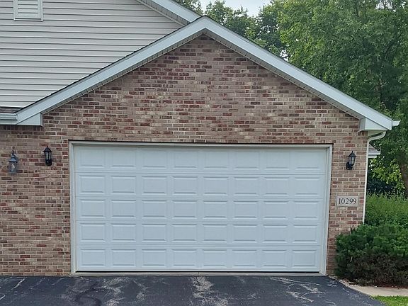 2 car garage & exterior private entrance