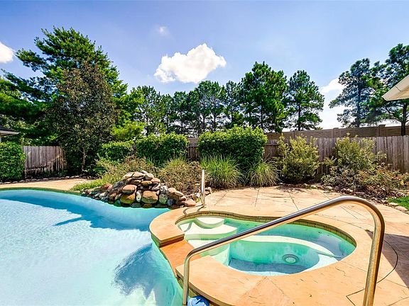 2nd image of 12123 Cielio Bay Ln