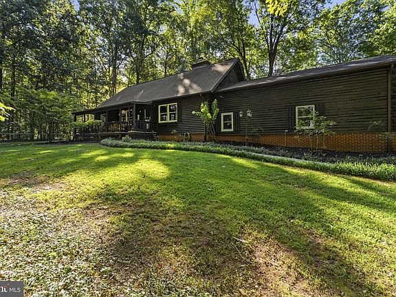3rd image of 7617 Rosenwald Ln