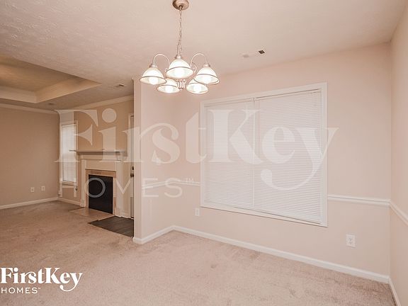 4th image of 2641 Rolling Hills Way SE