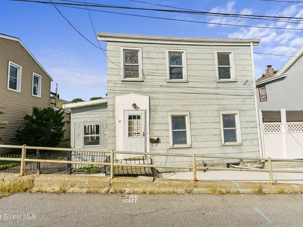 47 South Street, Waterford, NY 12188