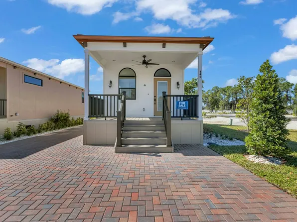 6165 Talon Bay Dr #140, North Port, FL 34287