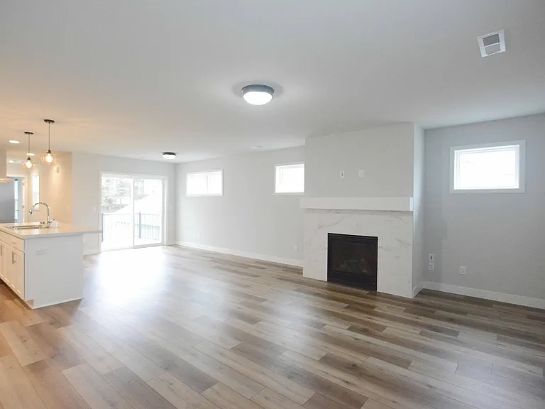 2833 Endive Dr #2 — Photo 4