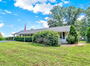 19088 Ridge Meadow Rd, Stewartstown, PA 17363