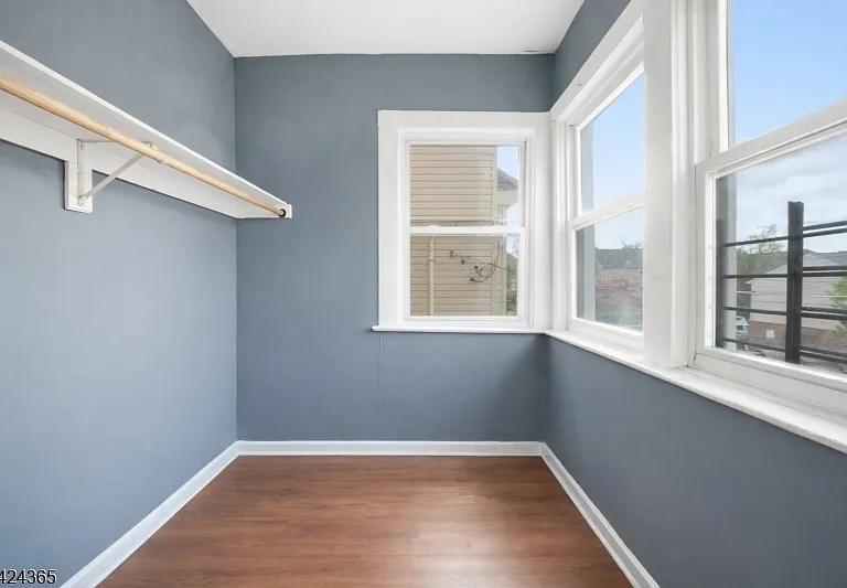 375 6th Ave W #2 — Photo 3