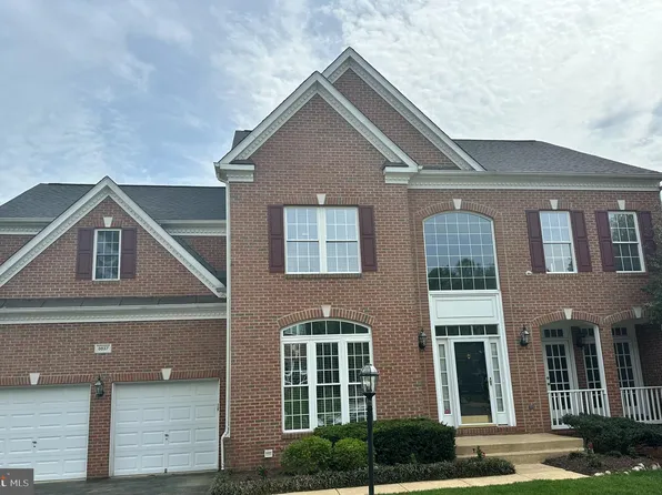 8637 Hillside Manor Dr, Springfield, VA 22152