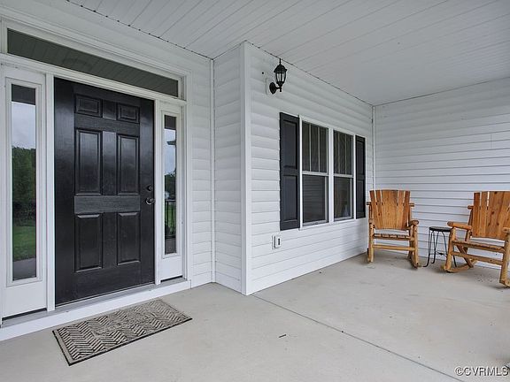 4th image of 3805 Holly Grove Dr