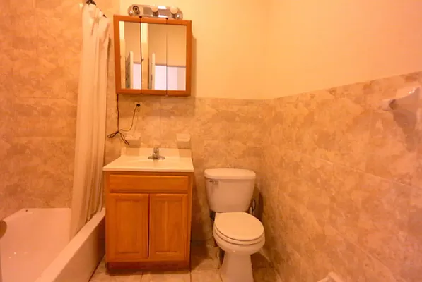 Rented by Greenrock Management | media 21