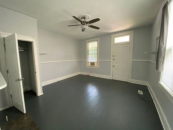 4th image of 2359 W Clifton Ave