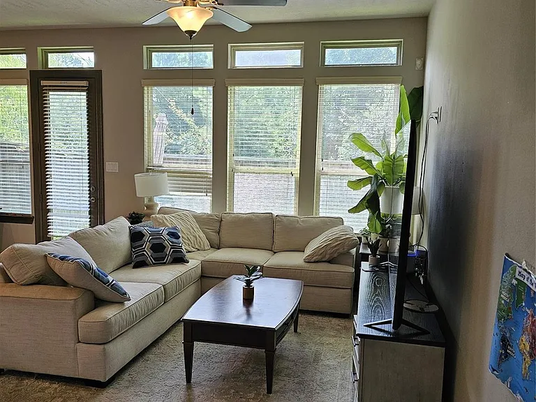 7 Aventura Pl — Photo 1