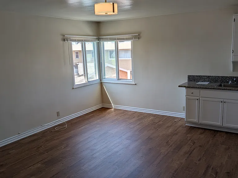 517 S Eucalyptus Ave #9 — Photo 1