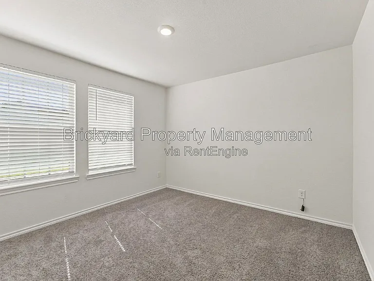 601 Banner Ave — Photo 8